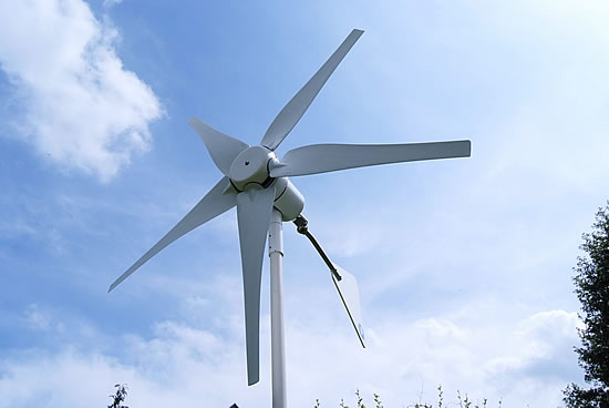 Windkraftanlage APW 1000 Vorderansicht